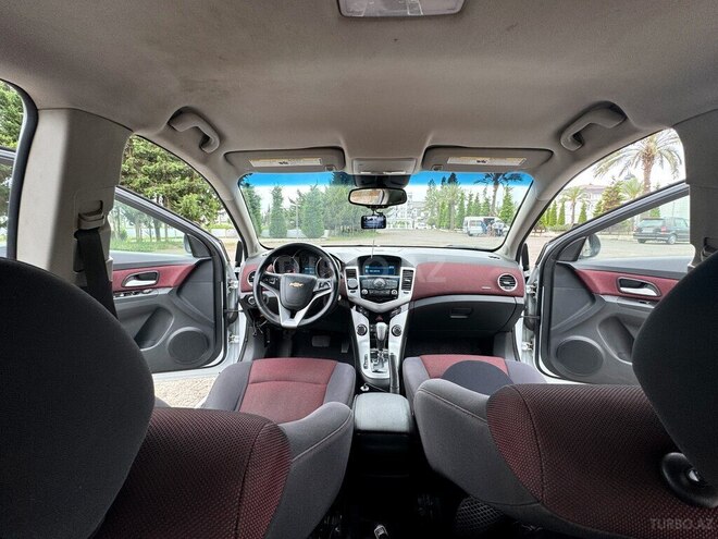 Chevrolet Cruze 2013, 380,000 km - 1.4 l - Astara