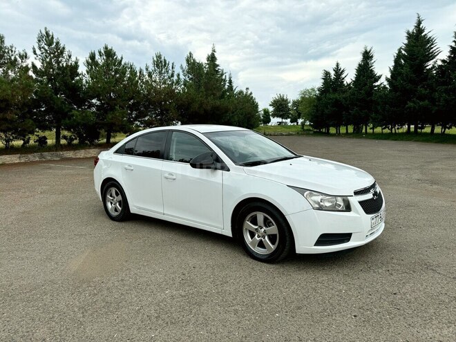 Chevrolet Cruze 2013, 380,000 km - 1.4 l - Astara