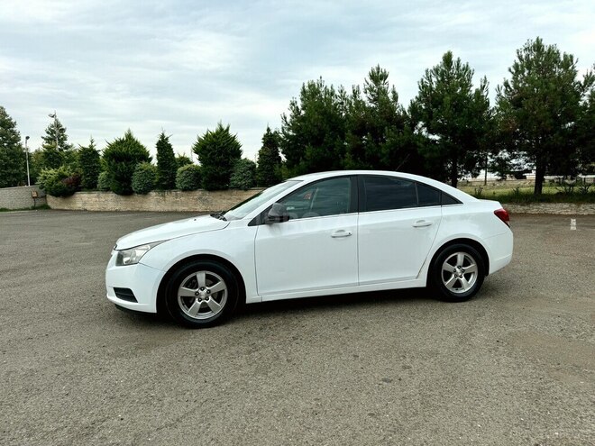 Chevrolet Cruze 2013, 380,000 km - 1.4 l - Astara