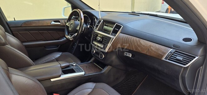Mercedes GL 350 2014, 235,000 km - 3.5 l - Bakı