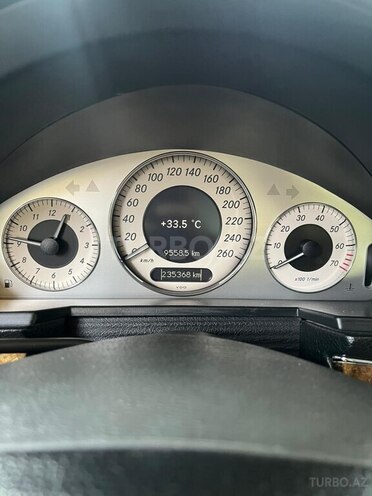Mercedes E 350 2007, 235,000 km - 3.5 l - Bakı