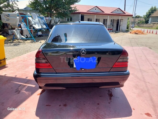 Mercedes C 230 2000, 354,056 km - 2.3 l - Masallı
