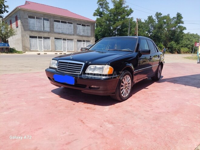 Mercedes C 230 2000, 354,056 km - 2.3 l - Masallı
