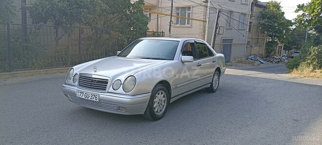 Mercedes E 220 1997, 435,248 km - 2.2 l - Bakı