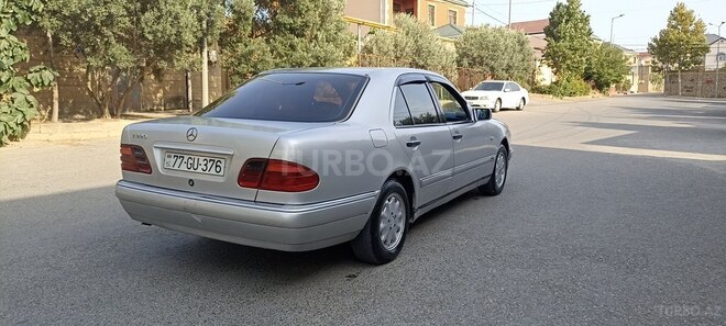 Mercedes E 220 1997, 435,248 km - 2.2 l - Bakı