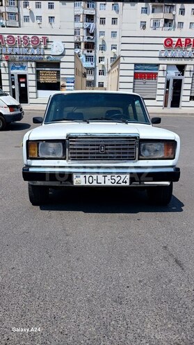 LADA (VAZ) 2107-1