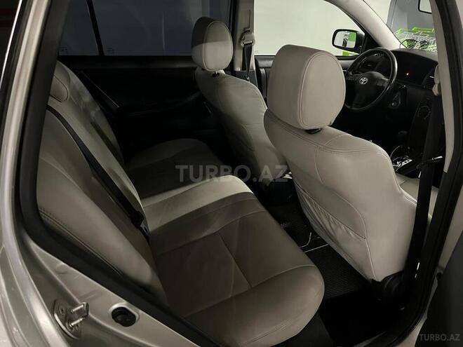 Toyota Corolla 2005, 245,000 km - 1.4 l - Bakı