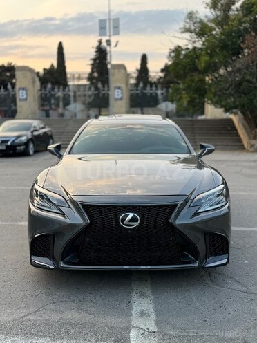 Lexus LS 500-1
