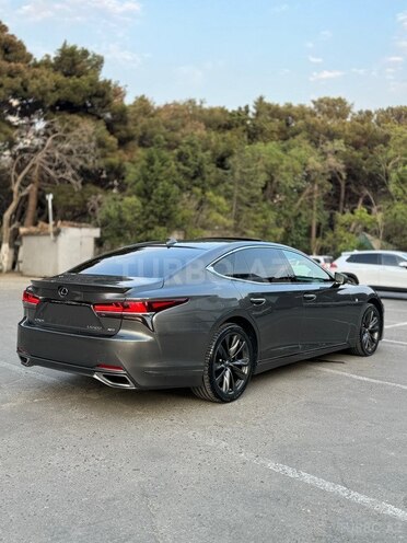 Lexus LS 500-4
