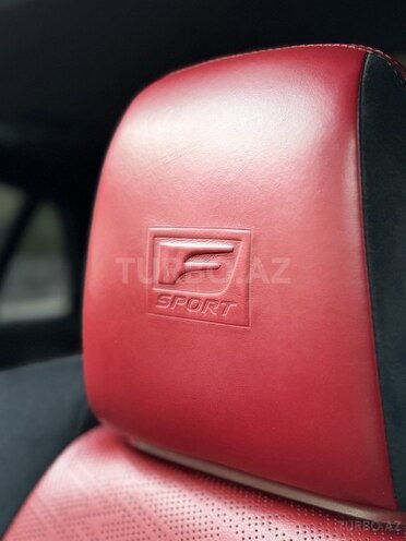 Lexus LS 500-11
