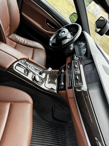 BMW 528 2013, 132,000 km - 2.0 л - Şəmkir