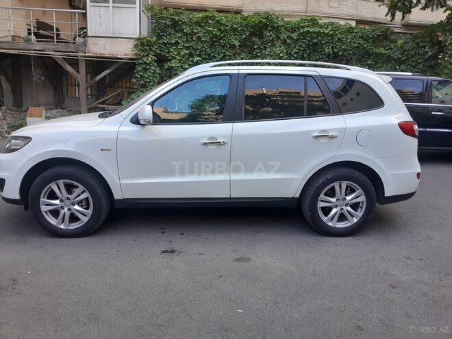 Hyundai Santa Fe 2010, 235,540 km - 2.0 л - Bakı