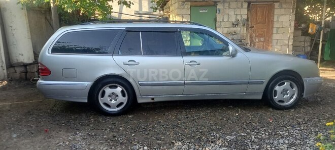 Mercedes E 240 2000, 150,000 km - 2.4 l - Bakı