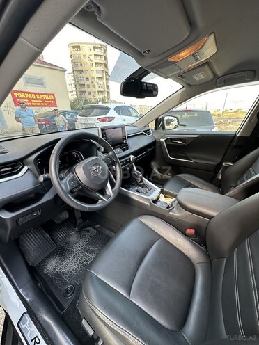 Toyota RAV4 2020, 20,000 km - 2.0 l - Bakı