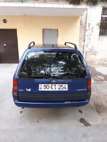 Opel Astra 1996, 207,890 km - 1.6 l - Sumqayıt