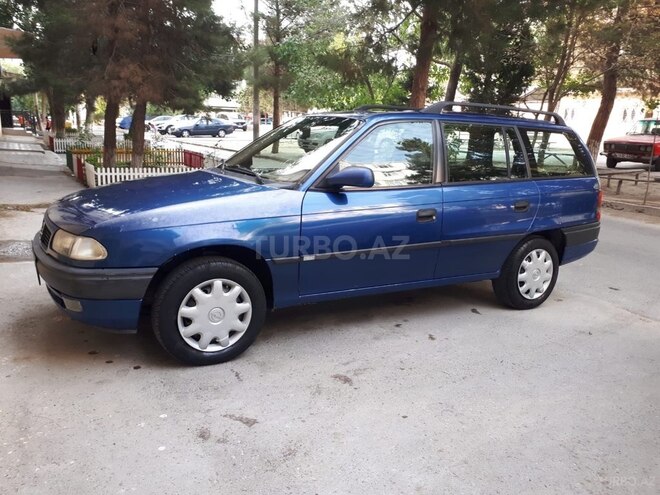 Opel Astra 1996, 207,890 km - 1.6 l - Sumqayıt