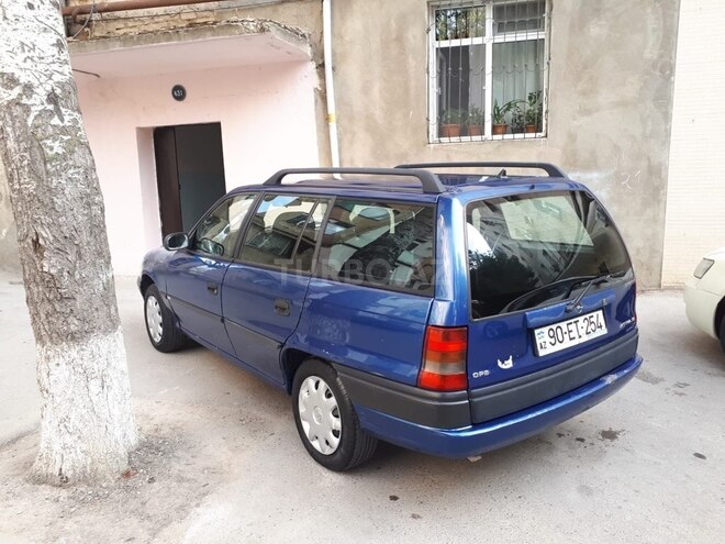 Opel Astra 1996, 207,890 km - 1.6 l - Sumqayıt