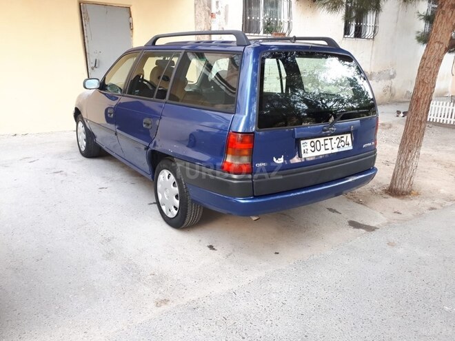 Opel Astra 1996, 207,890 km - 1.6 l - Sumqayıt