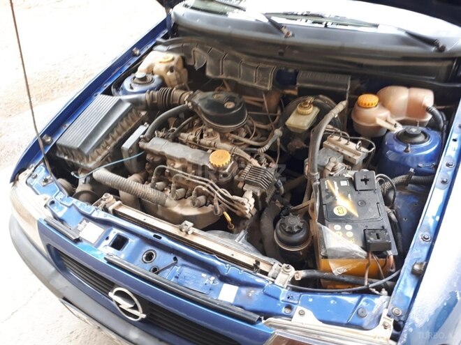 Opel Astra 1996, 207,890 km - 1.6 l - Sumqayıt