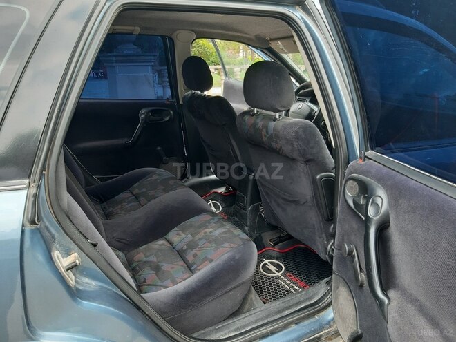 Opel Vectra 1999, 250,000 km - 2.0 l - Saatlı