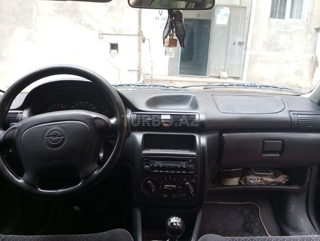 Opel Astra 1997, 380,000 km - 1.6 l - Bakı