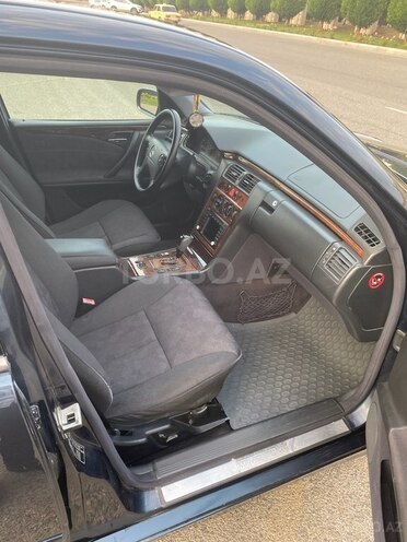 Mercedes E 220 d 1999, 426,797 km - 2.2 l - Gəncə