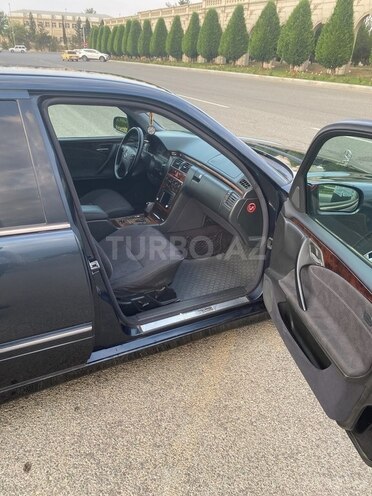 Mercedes E 220 d 1999, 426,797 km - 2.2 l - Gəncə