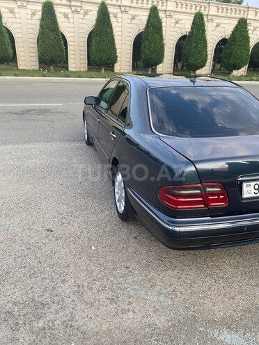 Mercedes E 220 d 1999, 426,797 km - 2.2 l - Gəncə