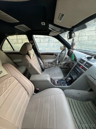 Mercedes C 200 1998, 320,000 km - 2.0 л - Bakı