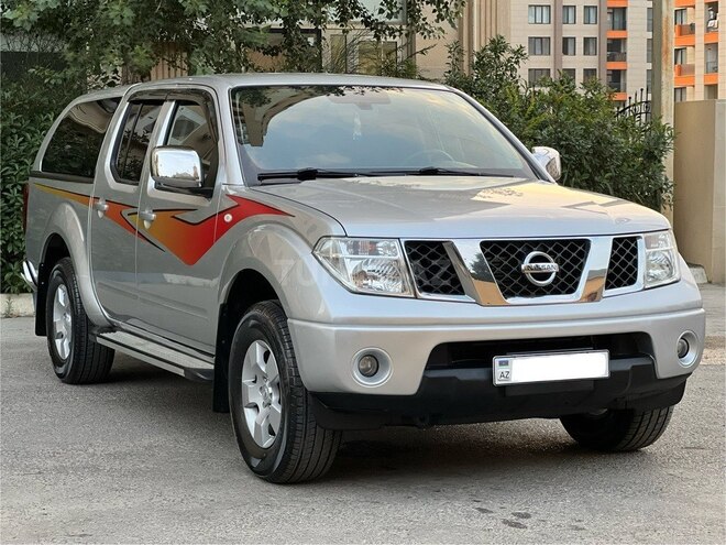 Nissan Navara 2014, 147,215 km - 2.5 l - Bakı