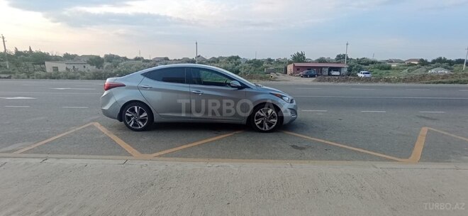 Hyundai Elantra 2014, 137,456 km - 1.6 l - Biləsuvar
