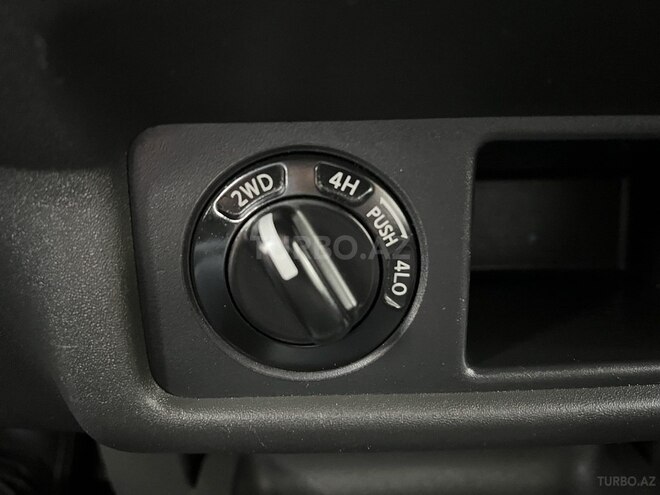 Nissan Navara 2014, 147,215 km - 2.5 l - Bakı