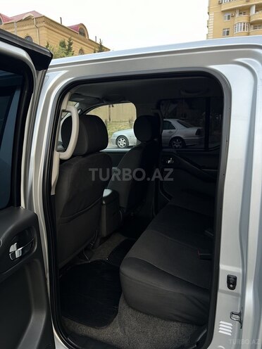 Nissan Navara 2014, 147,215 km - 2.5 l - Bakı