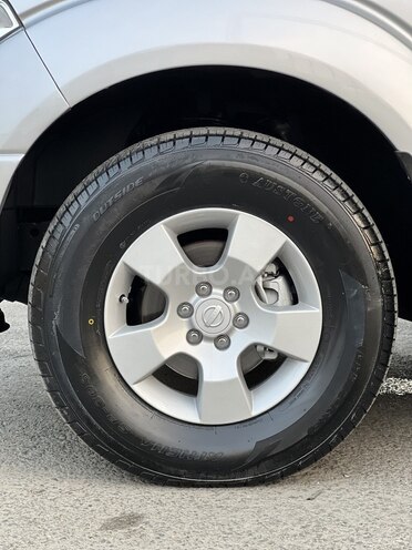 Nissan Navara 2014, 147,215 km - 2.5 l - Bakı