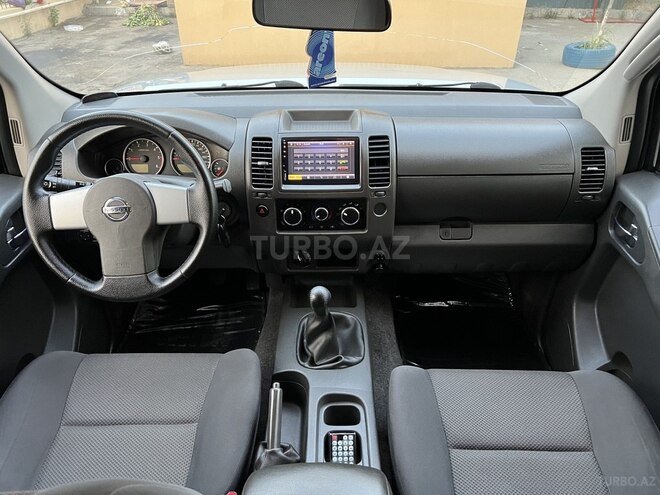 Nissan Navara 2014, 147,215 km - 2.5 l - Bakı