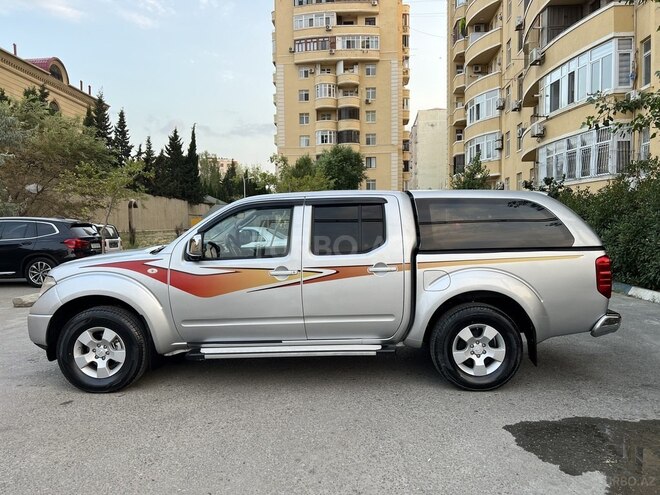 Nissan Navara 2014, 147,215 km - 2.5 l - Bakı