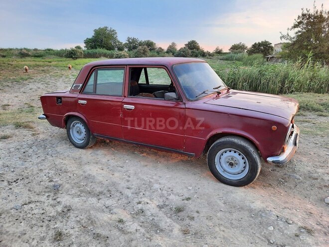 LADA (VAZ) 21011 1980, 76,587 km - 1.5 л - Salyan