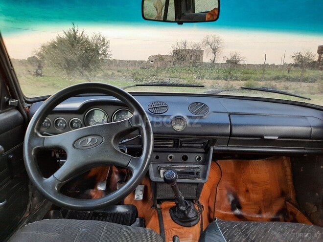 LADA (VAZ) 21011 1980, 76,587 km - 1.5 л - Salyan