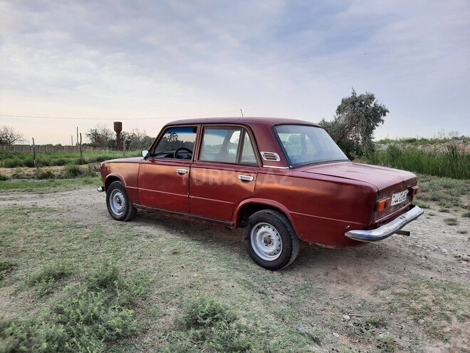 LADA (VAZ) 21011 1980, 76,587 km - 1.5 л - Salyan