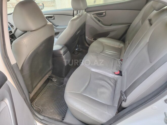 Hyundai Elantra 2014, 287,926 km - 1.8 l - Bakı