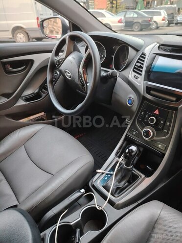 Hyundai Elantra 2014, 287,926 km - 1.8 l - Bakı