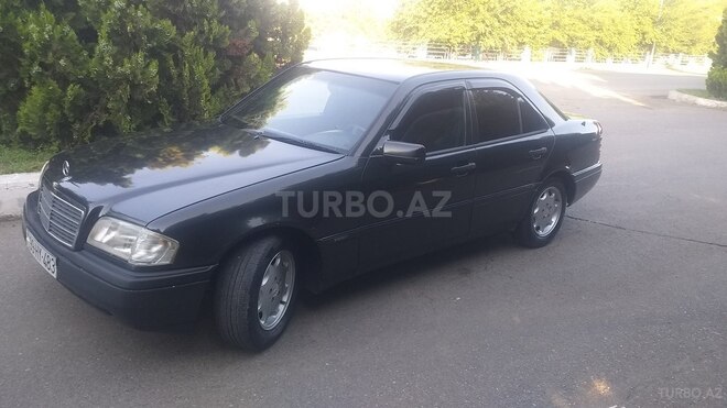 Mercedes C 180 1996, 324,561 km - 1.8 l - Qazax