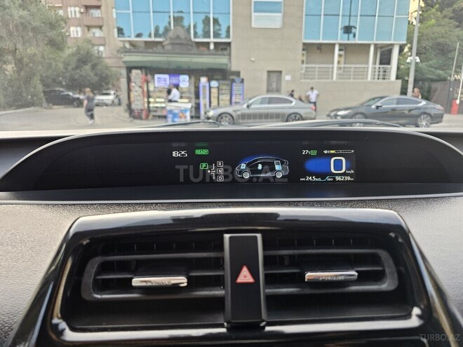 Toyota Prius 2017, 96,300 km - 1.8 l - Bakı