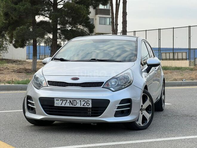 Kia Rio 2015, 133,300 km - 1.1 l - Sumqayıt