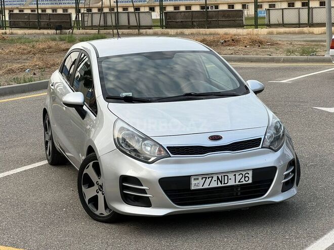 Kia Rio 2015, 133,300 km - 1.1 l - Sumqayıt