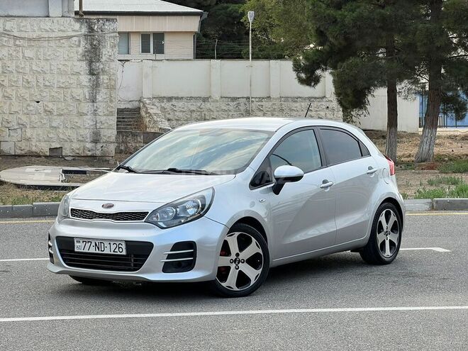 Kia Rio 2015, 133,300 km - 1.1 l - Sumqayıt