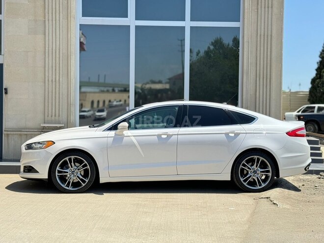 Ford Fusion (North America) 2015, 242,000 km - 2.0 л - Bakı