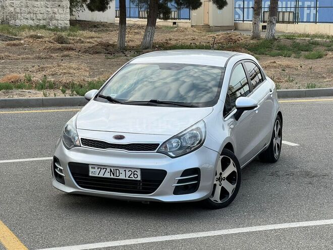 Kia Rio 2015, 133,300 km - 1.1 l - Sumqayıt