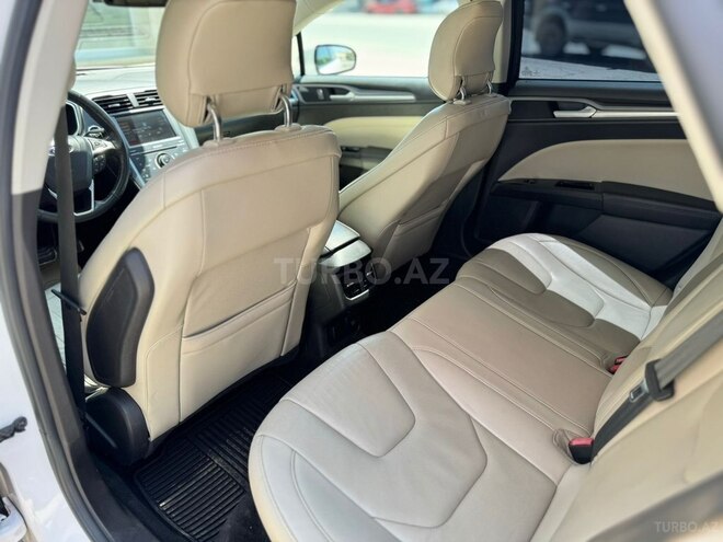 Ford Fusion (North America) 2015, 242,000 km - 2.0 л - Bakı