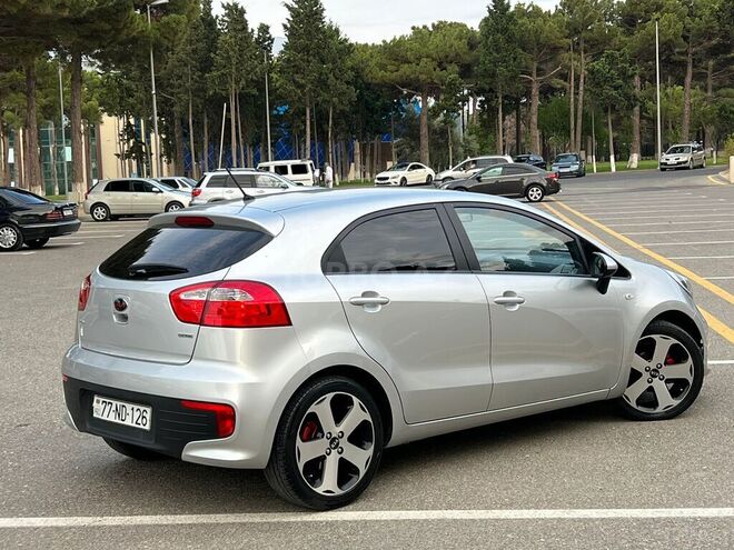 Kia Rio 2015, 133,300 km - 1.1 l - Sumqayıt